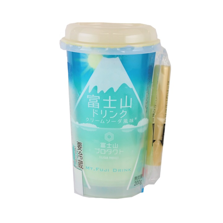 水色ゼリーと白色プリンで富士山を演出　新春の縁起物に、クリームソーダ風味の「富士山ドリンク」